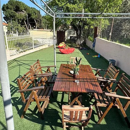 Endless Blue Garden Villa