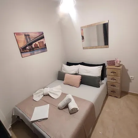 Endless Blue Garden Villa PalaiónTsiflíkion