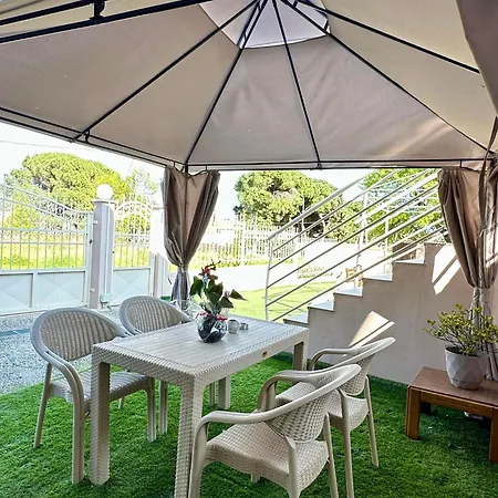 Endless Blue Garden PalaiónTsiflíkion