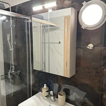 Endless Blue Garden PalaiónTsiflíkion