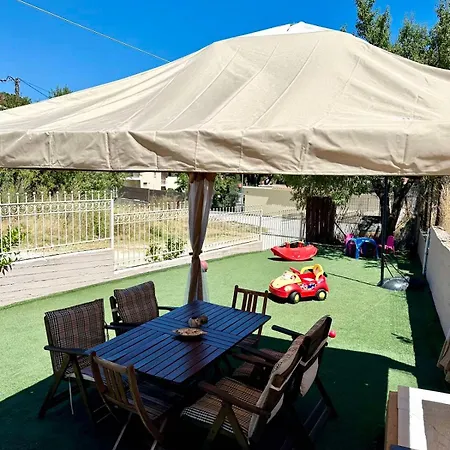 Endless Blue Garden Villa