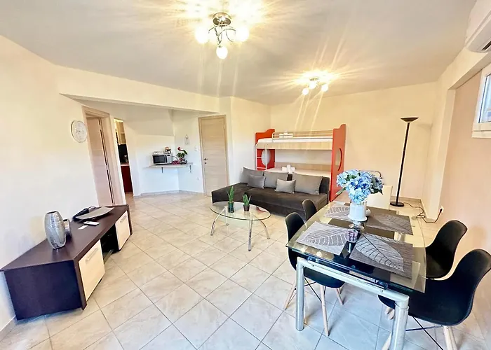 Endless Blue Garden Villa *