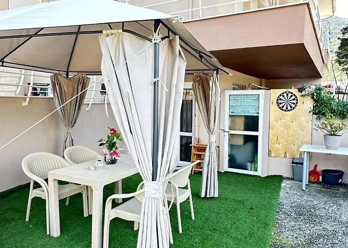 Endless Blue Garden Villa